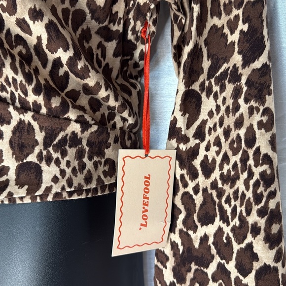 Lovefool Women’s 3X Keyhole Long Sleeve Wrap With Tie Leopard Print Cropped Top - Picture 9 of 9